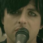 Green Day - 21 Guns Official Music Video - HD 1789873993_maxresdefault.jpg